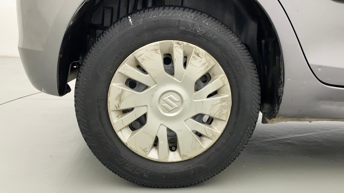 2014 Maruti Swift VXI, Petrol, Manual, 69,859 km, Right Rear Wheel