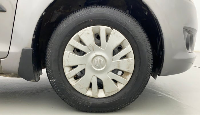 2014 Maruti Swift VXI, Petrol, Manual, 69,859 km, Right Front Wheel