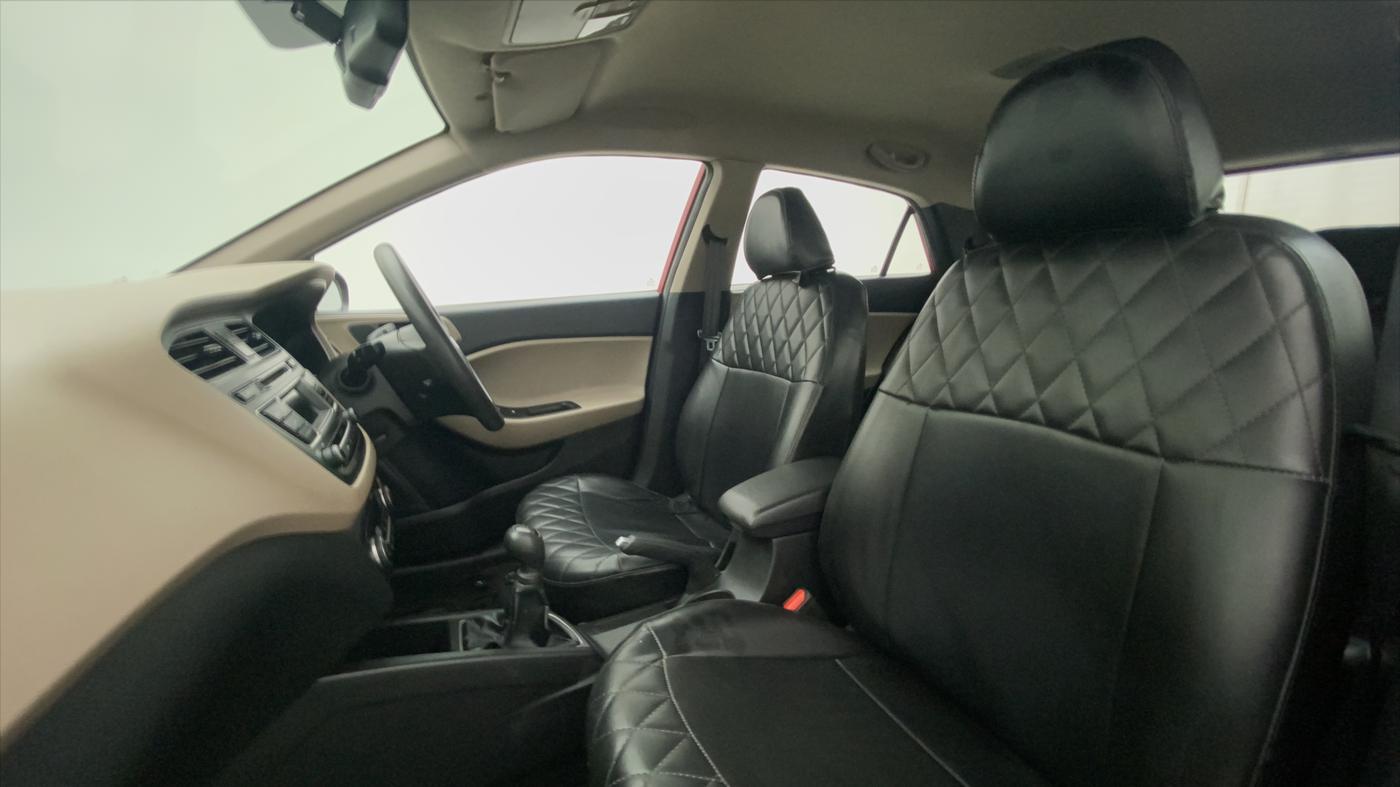 2015 Hyundai Elite i20 SPORTZ 1.2, Petrol, Manual, 31,989 km, Right Side Front Door Cabin