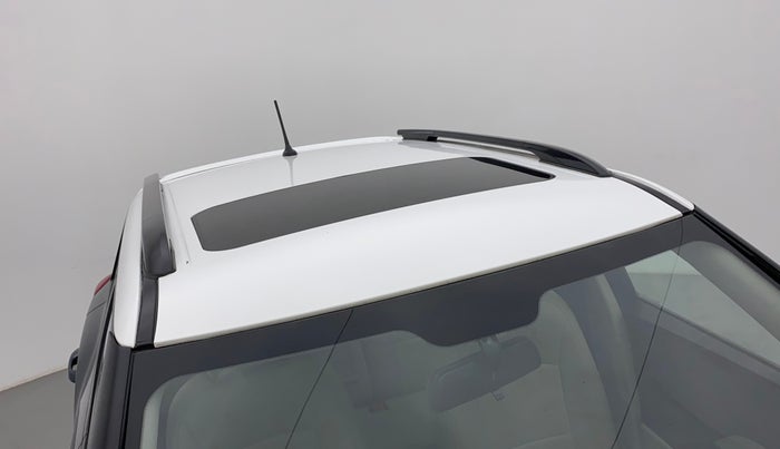2021 Mahindra XUV300 W6 1.2 PETROL AMT, Petrol, Automatic, 29,945 km, Roof