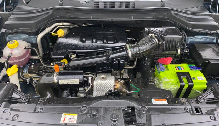 2021 Mahindra XUV300 W6 1.2 PETROL AMT, Petrol, Automatic, 29,945 km, Open Bonet