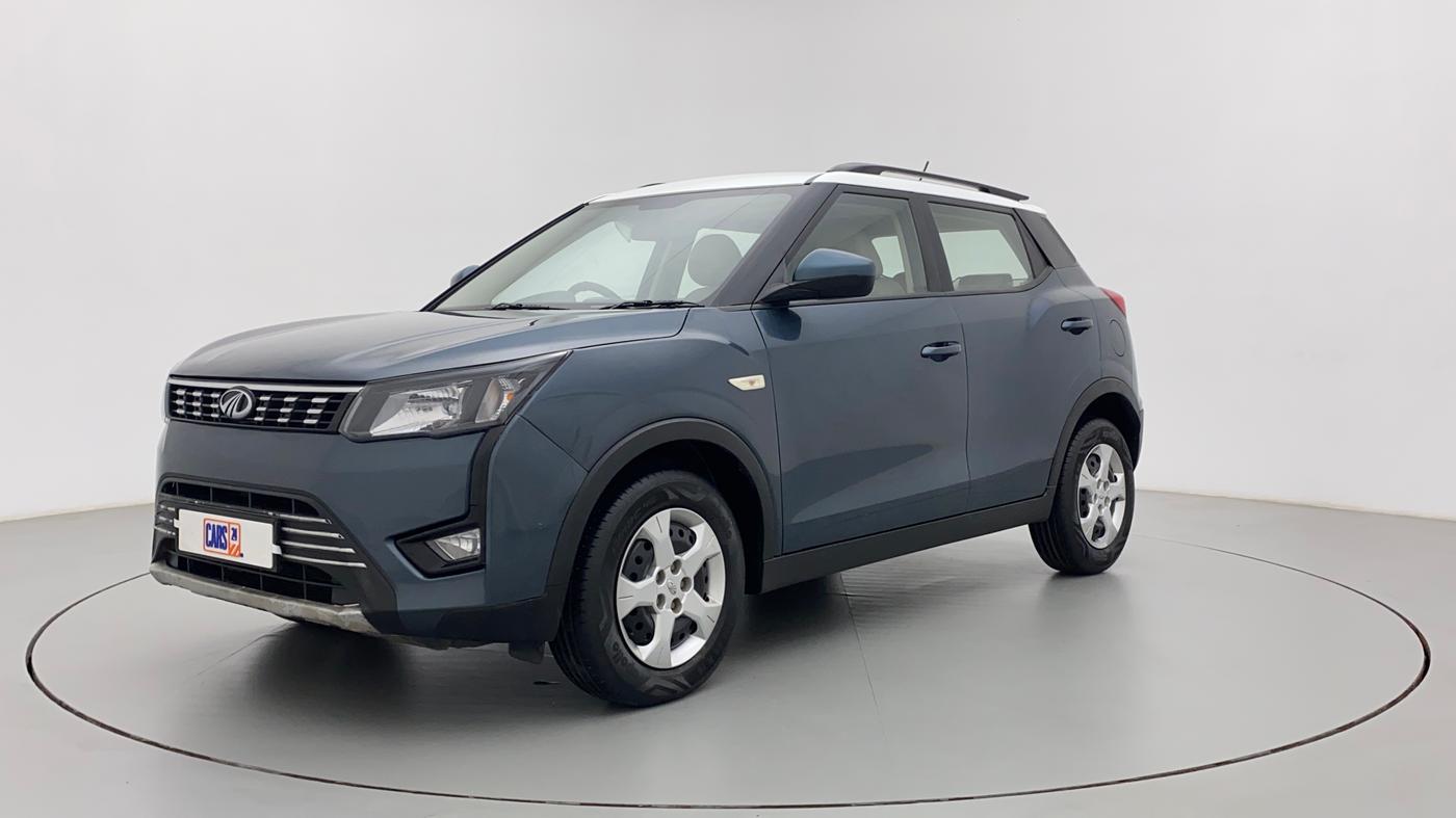 2021 Mahindra XUV300 W6 1.2 PETROL AMT, Petrol, Automatic, 29,945 km, Left Front Diagonal