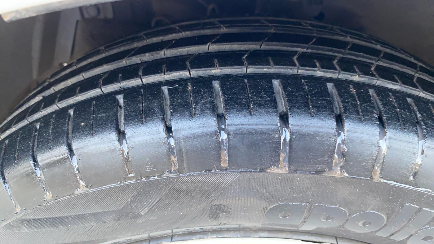 2015 Maruti Ertiga VDI, Diesel, Manual, 74,673 km, Left Front Tyre Tread