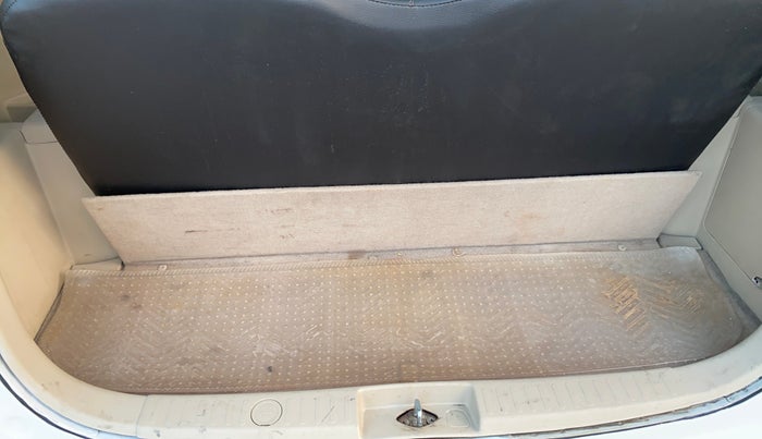 2015 Maruti Ertiga VDI, Diesel, Manual, 74,673 km, Boot Inside