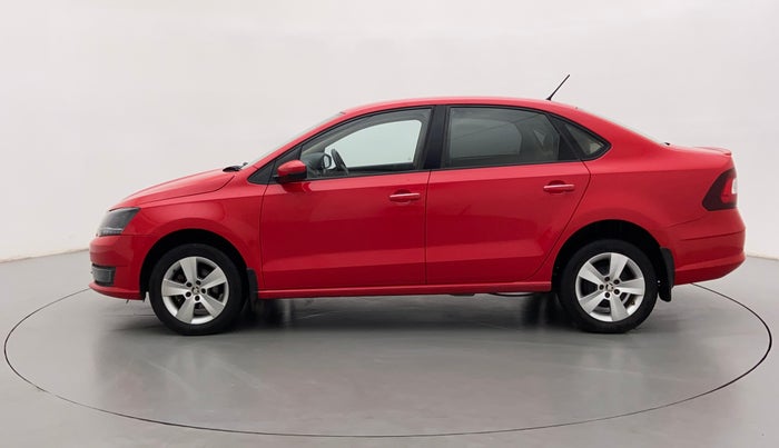 2017 Skoda Rapid 1.6 MPI STYLE AT, Petrol, Automatic, 39,166 km, Left Side