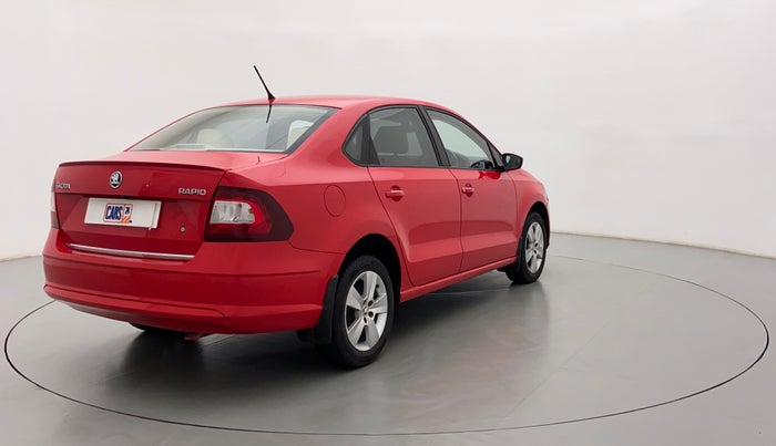 2017 Skoda Rapid 1.6 MPI STYLE AT, Petrol, Automatic, 39,166 km, Right Back Diagonal