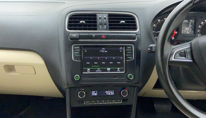 2017 Skoda Rapid 1.6 MPI STYLE AT, Petrol, Automatic, 39,166 km, Air Conditioner