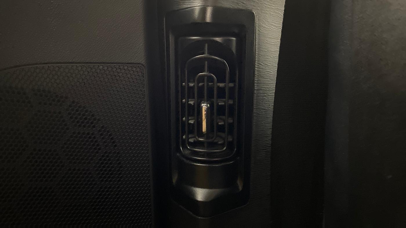 2018 Mahindra XUV500 W11 AT, Diesel, Automatic, 51,855 km, Rear AC Vents