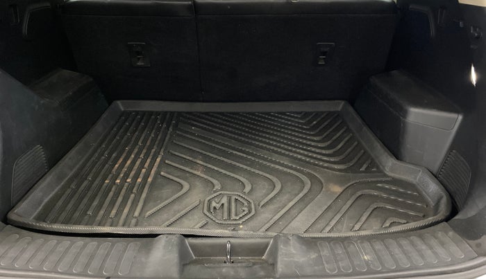 2022 MG HECTOR SHARP 1.5 PETROL CVT, Petrol, Automatic, 86,334 km, Boot Inside