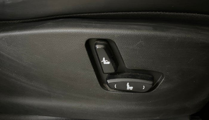 2022 MG HECTOR SHARP 1.5 PETROL CVT, Petrol, Automatic, 86,334 km, Driver Side Adjustment Panel