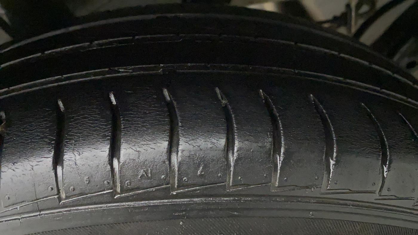 2019 Hyundai NEW SANTRO SPORTZ CNG, CNG, Manual, 52,733 km, Left Front Tyre Tread