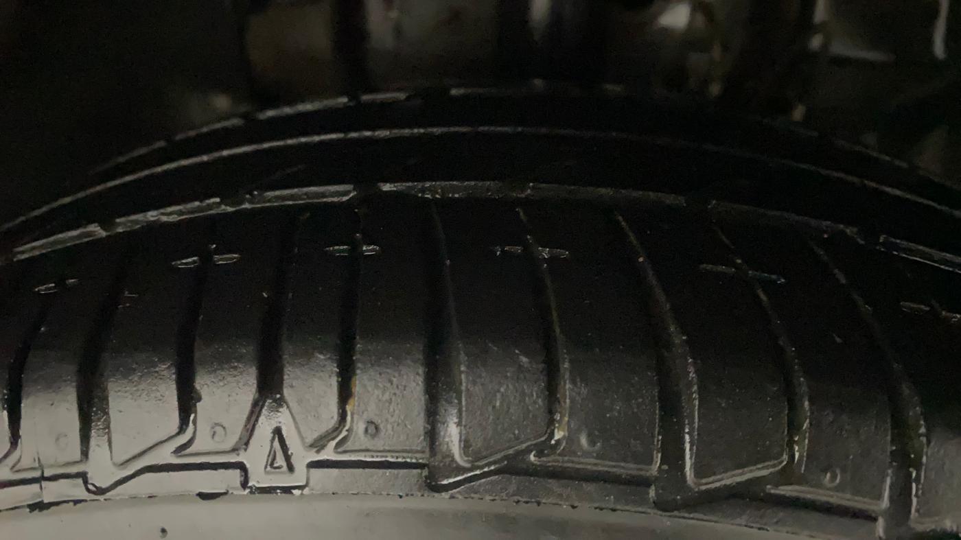 2023 Tata TIAGO NRG XZ AMT, Petrol, Automatic, 24,350 km, Right Front Tyre Tread