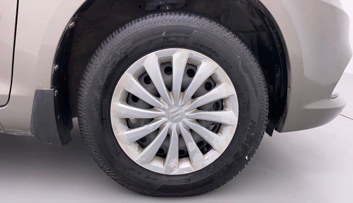 2015 Maruti Swift Dzire VXI, Petrol, Manual, 80,857 km, Right Front Wheel