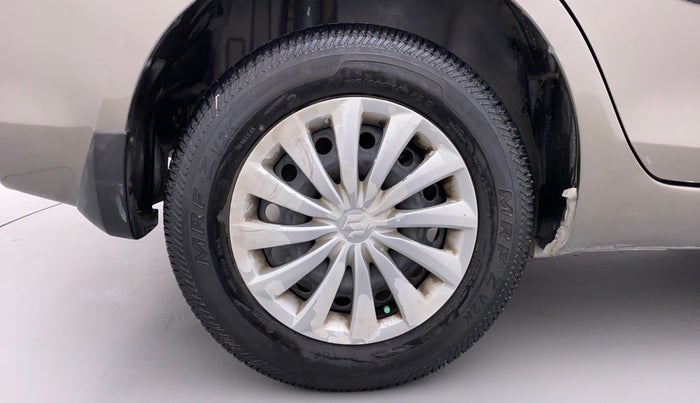 2015 Maruti Swift Dzire VXI, Petrol, Manual, 80,857 km, Right Rear Wheel