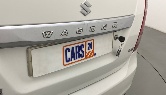 2012 Maruti Wagon R 1.0 LXI, Petrol, Manual, 42,217 km, Lock system - Boot door not opening through lever