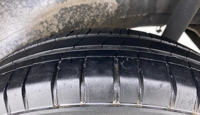 2012 Maruti Wagon R 1.0 LXI, Petrol, Manual, 42,217 km, Left Rear Tyre Tread