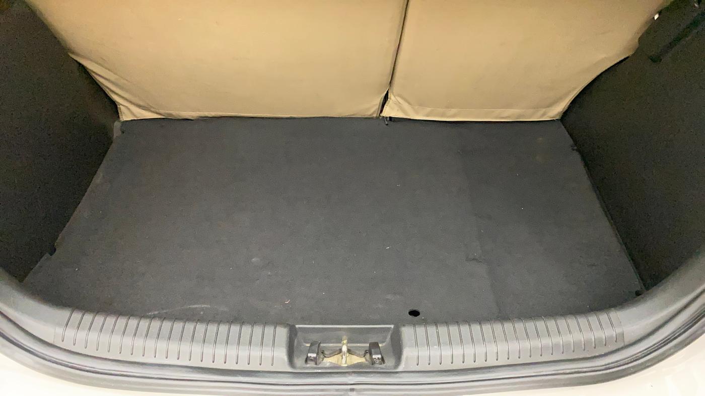 2012 Hyundai i20 SPORTZ 1.2, Petrol, Manual, 90,230 km, Boot Inside