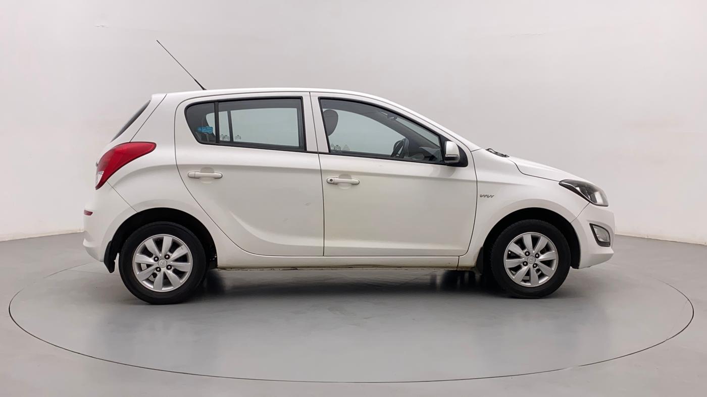 2012 Hyundai i20 SPORTZ 1.2, Petrol, Manual, 90,230 km, Right Side View