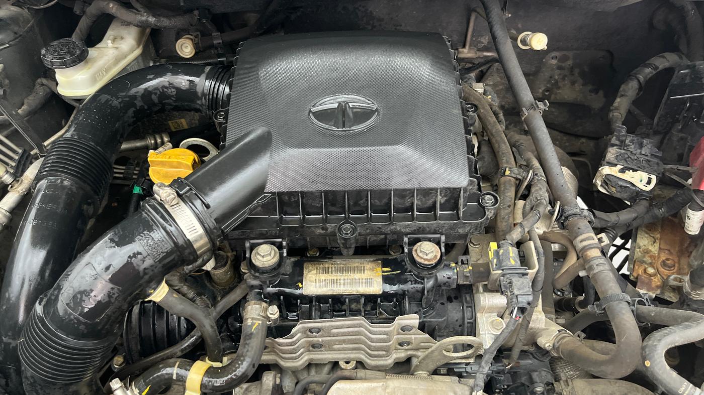 2020 Tata NEXON XZ PLUS PETROL SUNROOF, Petrol, Manual, 1,05,495 km, Engine View