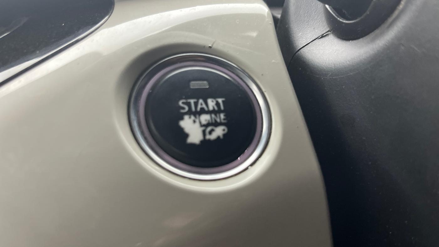 2020 Tata NEXON XZ PLUS PETROL SUNROOF, Petrol, Manual, 1,05,495 km, Keyless Start/ Stop Button
