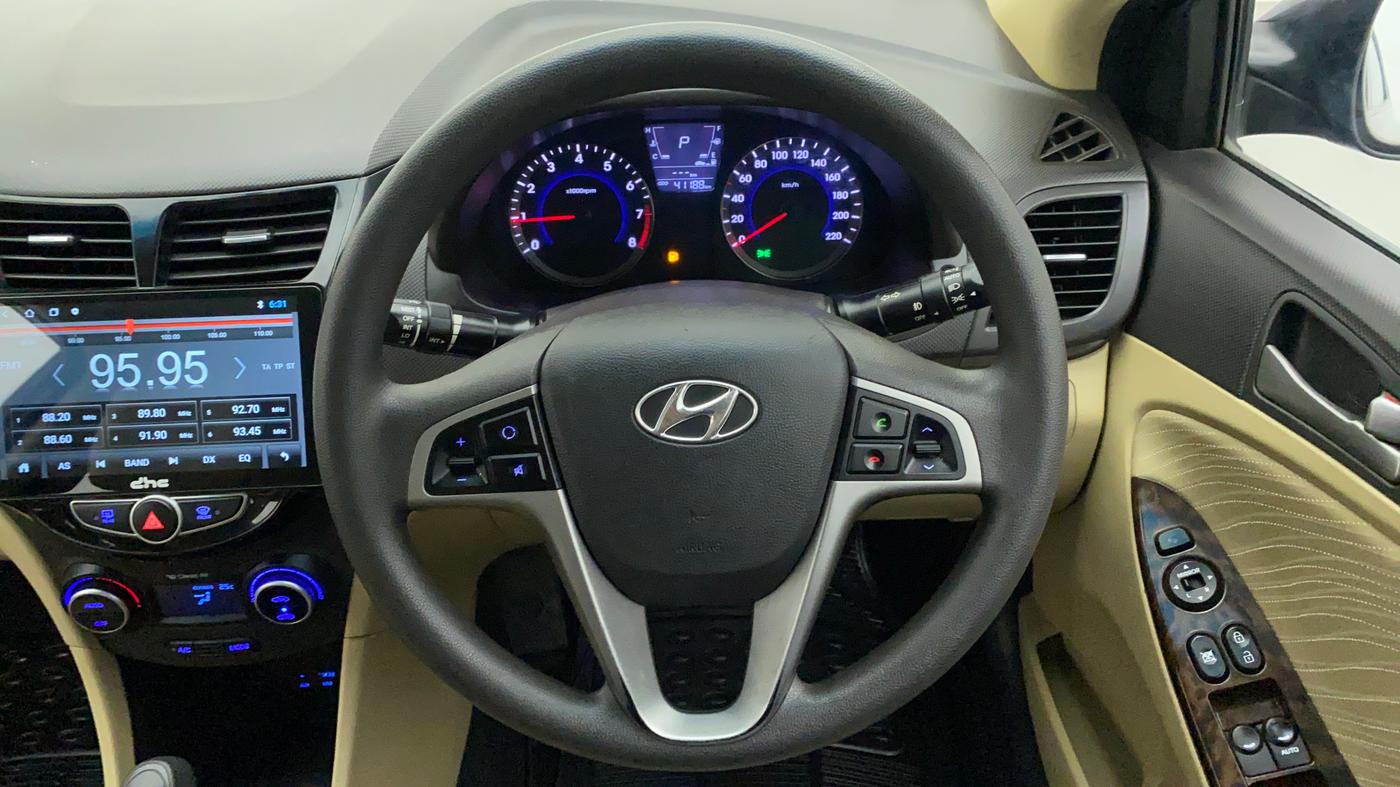 2016 Hyundai Verna 1.6 VTVT SX AT, Petrol, Automatic, 41,737 km, Steering Wheel Close Up