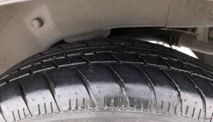 2013 Maruti A Star VXI (ABS) AT, Petrol, Automatic, 23,135 km, Left Rear Tyre Tread