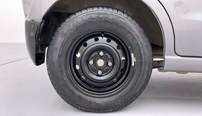 2013 Maruti A Star VXI (ABS) AT, Petrol, Automatic, 23,135 km, Right Rear Wheel