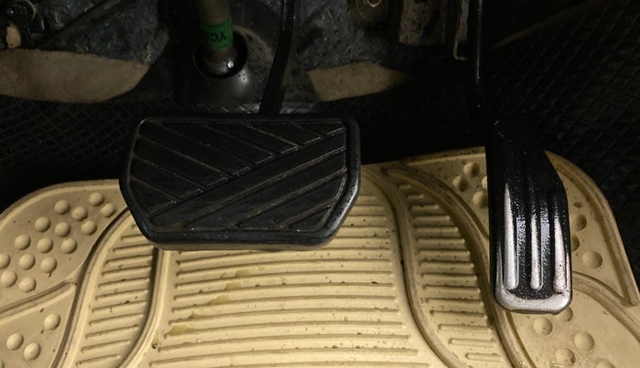 2013 Maruti A Star VXI (ABS) AT, Petrol, Automatic, 23,135 km, Pedals