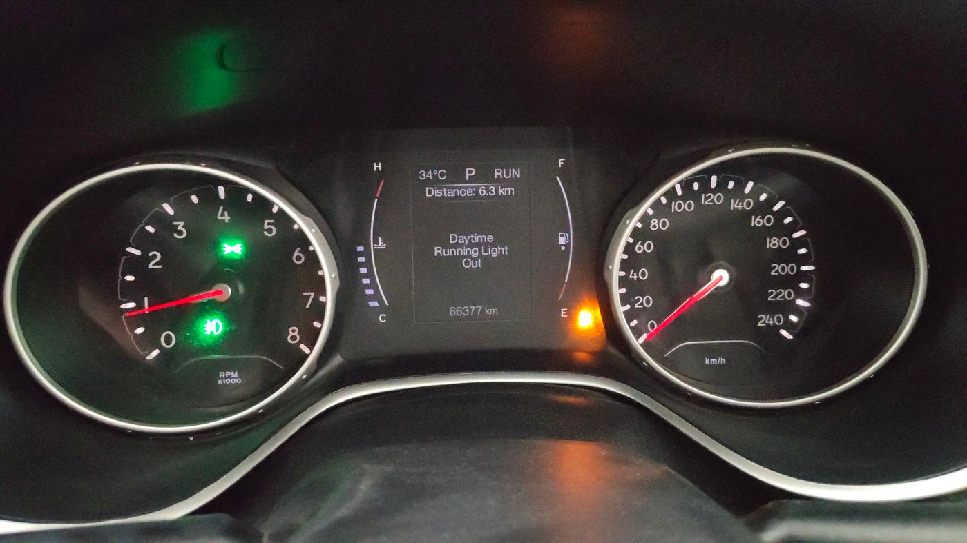 2018 Jeep Compass LIMITED 1.4 PETROL AT, Petrol, Automatic, 66,371 km, Odometer Image