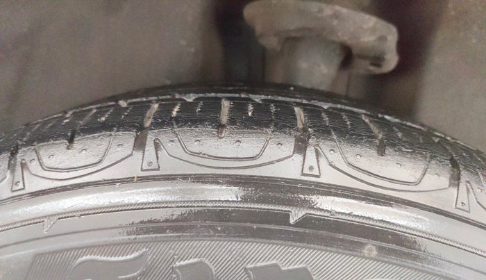 2018 Jeep Compass LIMITED 1.4 PETROL AT, Petrol, Automatic, 66,371 km, Left Rear Tyre Tread