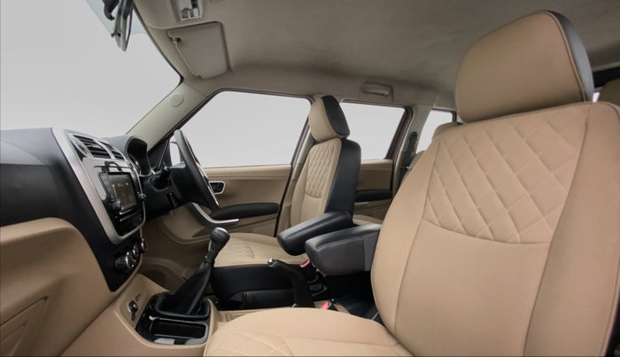 2018 Mahindra TUV300 T10 MT, Diesel, Manual, 36,128 km, Right Side Front Door Cabin View