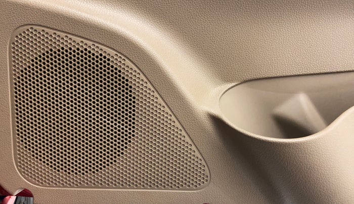 2018 Mahindra TUV300 T10 MT, Diesel, Manual, 36,128 km, Speaker