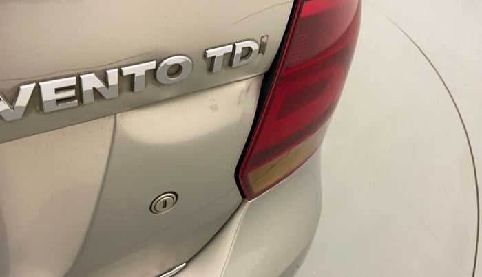 2013 Volkswagen Vento HIGHLINE DIESEL, Diesel, Manual, 74,296 km, Dicky (Boot door) - Slightly dented