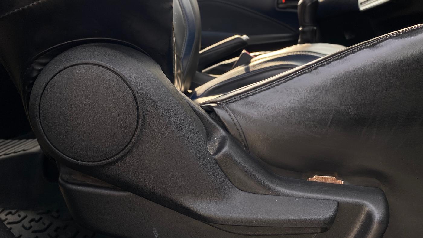 2022 Maruti Baleno DELTA PETROL 1.2, Petrol, Manual, 33,518 km, Driver Side Adjustment Panel