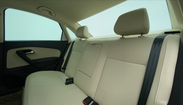 2022 Volkswagen Vento HIGHLINE PLUS 1.0 TSI AT, Petrol, Automatic, 4,988 km, Right Side Rear Door Cabin
