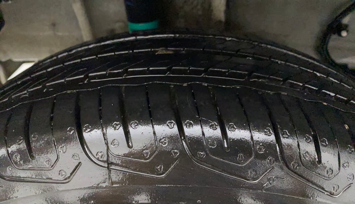 2022 Tata Tiago XT CNG, CNG, Manual, 5,542 km, Right Rear Tyre Tread