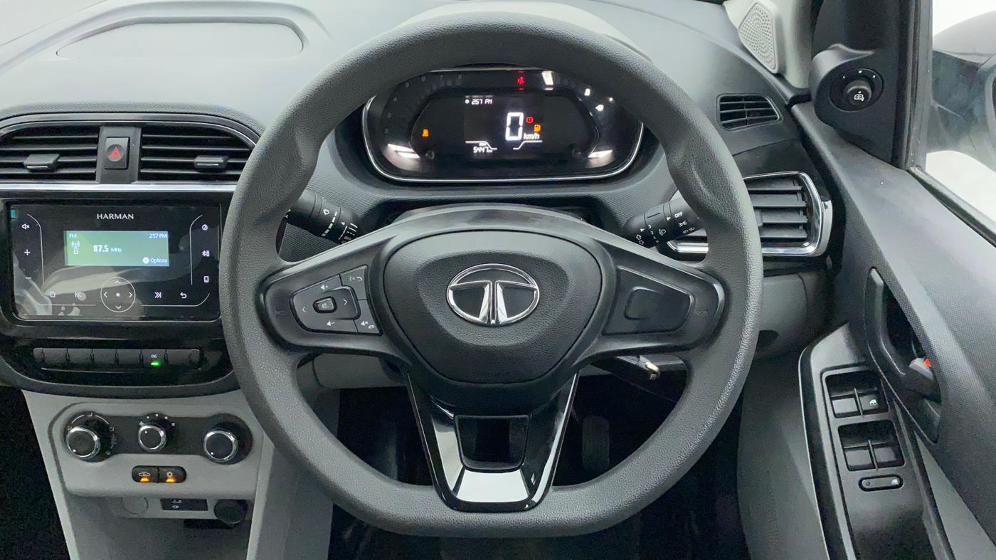 2022 Tata Tiago XT CNG, CNG, Manual, 5,542 km, Steering Wheel Close Up