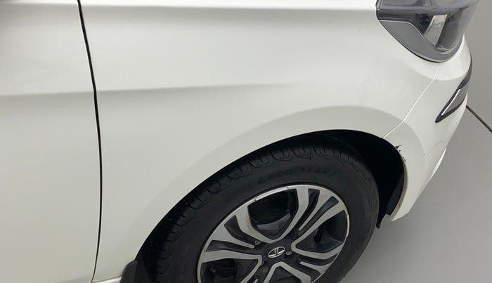 2022 Tata Tiago XT CNG, CNG, Manual, 5,542 km, Right fender - Slightly dented