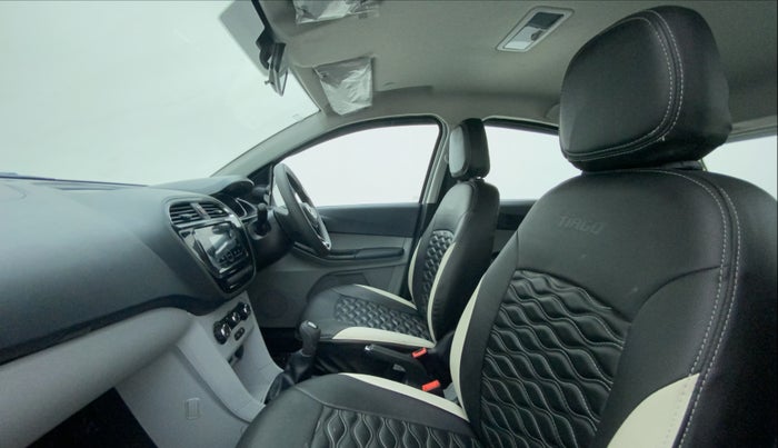 2022 Tata Tiago XT CNG, CNG, Manual, 5,542 km, Right Side Front Door Cabin