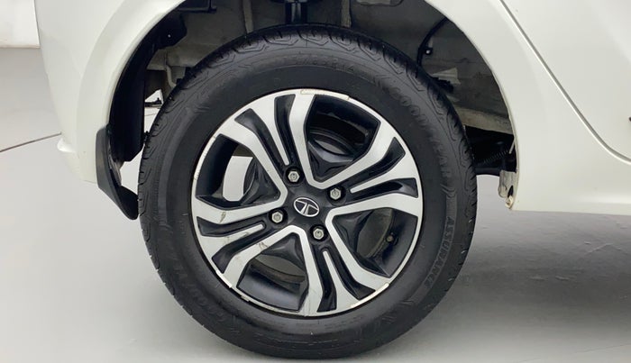 2022 Tata Tiago XT CNG, CNG, Manual, 5,542 km, Right Rear Wheel