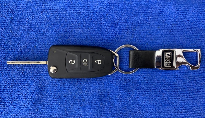 2022 Tata Tiago XT CNG, CNG, Manual, 5,542 km, Key Close Up