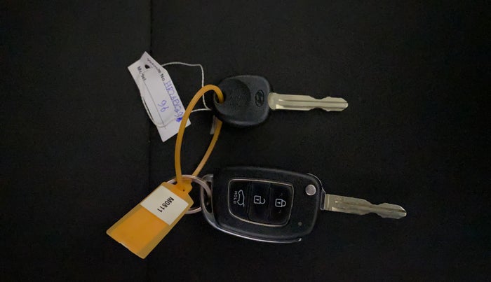 2022 Hyundai NEW I20 SPORTZ 1.2 MT, Petrol, Manual, 21,304 km, Key Close Up