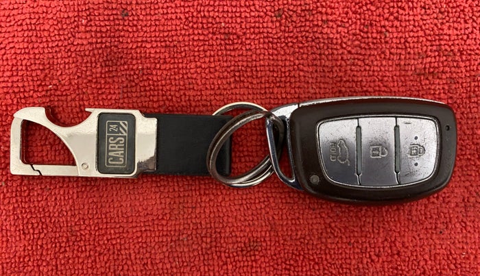 2016 Hyundai Creta 1.6 SX PLUS VTVT, CNG, Manual, 57,412 km, Key Close Up