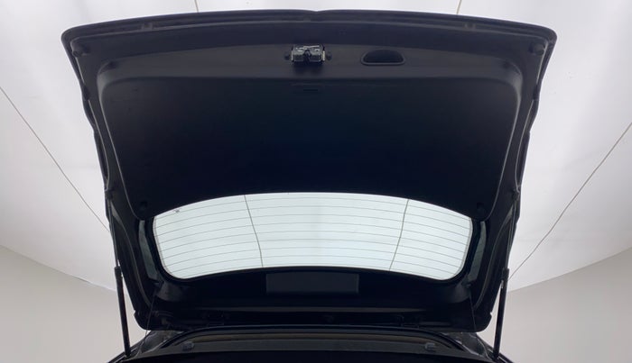 2016 Hyundai Creta 1.6 SX PLUS VTVT, CNG, Manual, 57,412 km, Boot Door Open