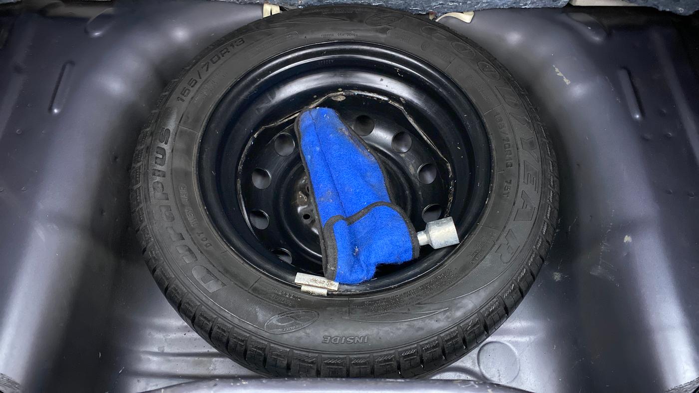 2015 Hyundai Eon MAGNA PLUS, Petrol, Manual, 79,610 km, Spare Tyre