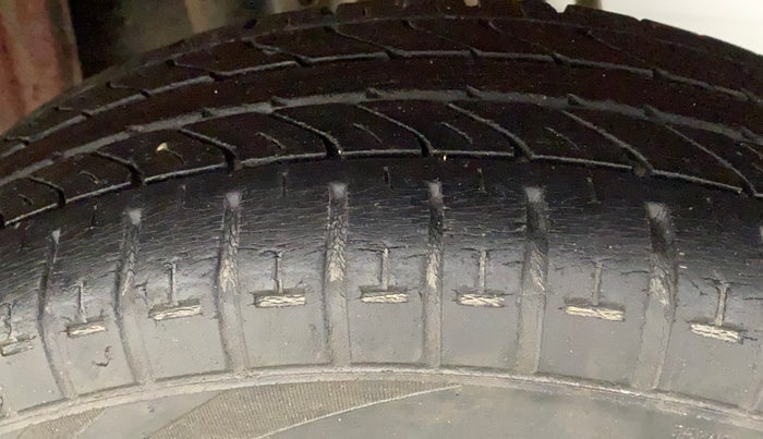 2011 Maruti Alto K10 VXI, Petrol, Manual, 84,967 km, Left Rear Tyre Tread