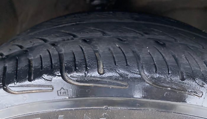 2011 Hyundai Santro Xing GLS, Petrol, Manual, 64,982 km, Right Front Tyre Tread