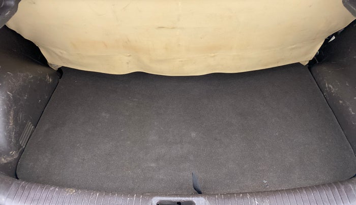 2011 Hyundai Santro Xing GLS, Petrol, Manual, 64,982 km, Boot Inside