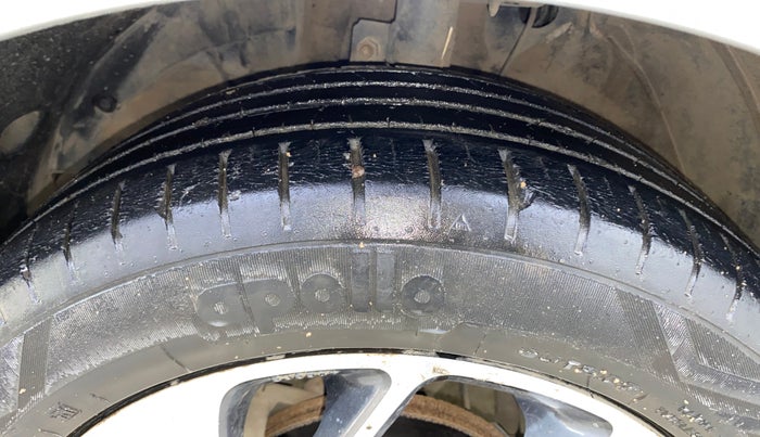 2019 Toyota Glanza V CVT, Petrol, Automatic, 66,948 km, Left Front Tyre Tread