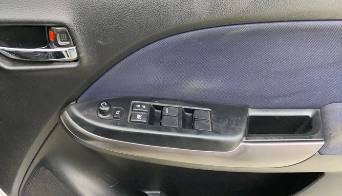 2019 Toyota Glanza V CVT, Petrol, Automatic, 66,948 km, Driver Side Door Panels Control